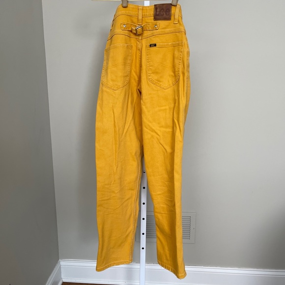 Lee
Vintage Modern Rider Jacket and Jeans - Picture 9 of 10